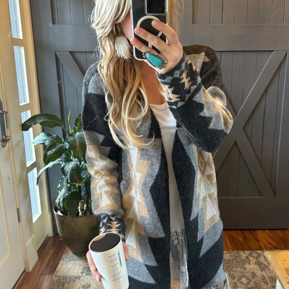 New Aztec Western Print Grey Long Cardigan Sweater Coat Western Cowichan - Picture 5 of 11